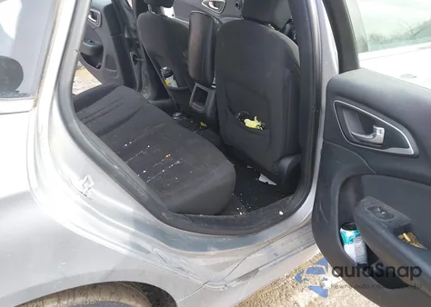 2015 Chrysler 200 Limited z USA, uszkodzony, nr VIN 1C3CCCAB5FN609736